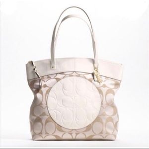 Coach Laura Signature Tote